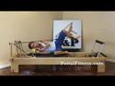 Portal Fitness te ofrece este video, donde Paulina Faccini, nos explicará el siguiente ejercicio de pilates en Reformer: Poleas de cúbito lateral