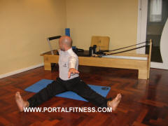 Rotaciones de Columna. Posición 2. Curso de Pilates Mat