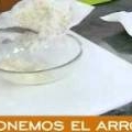 Video receta: ensalada de arroz, ajo y gambas