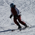 Usar casco durante la práctica de esquí evita lesiones