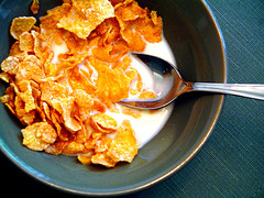 La mayoría de los cereales para niños sobrepasan el límite de azúcar